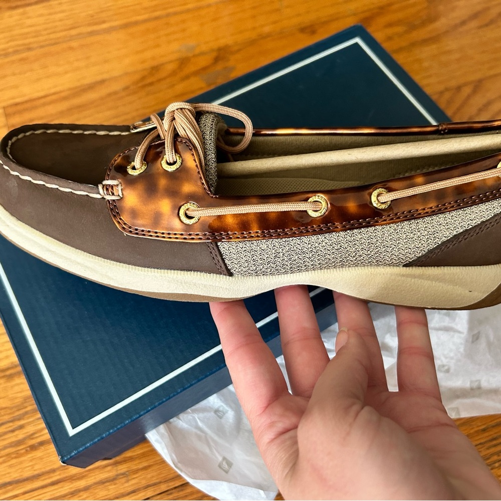 Sperry Top Sider Boat Shoes, women’s size 8